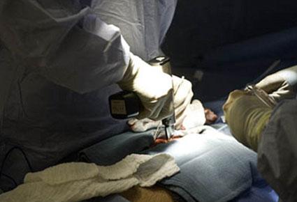 أول عملية قلب مفتوح مباشرة عبر موقع التويتر